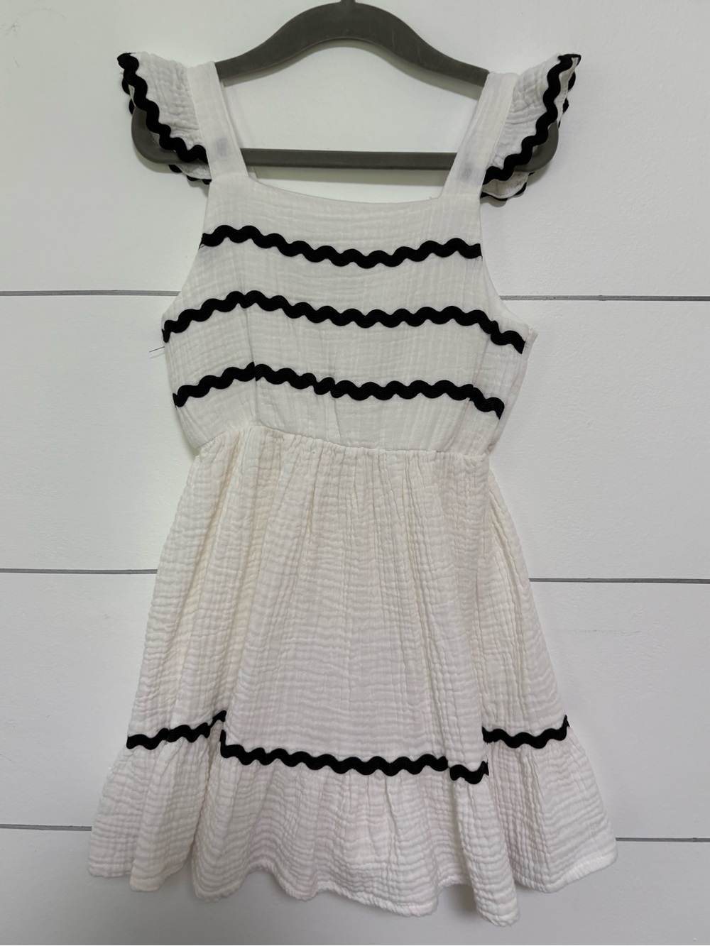 Emma & Elsa Girls White Black Ric Rac Dress Size 5T